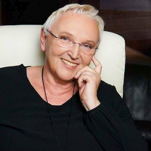 Speaker - Theresia Maria Wuttke